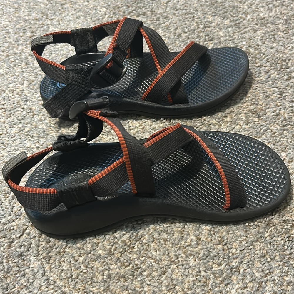 Chaco Big Kid's Z/1 EcoTread™ Sandals -Black with orange trim - Size 4Y - Picture 4 of 7